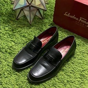 Vintage Salvatore Ferragamo Women’s Loafers 8.5 AA